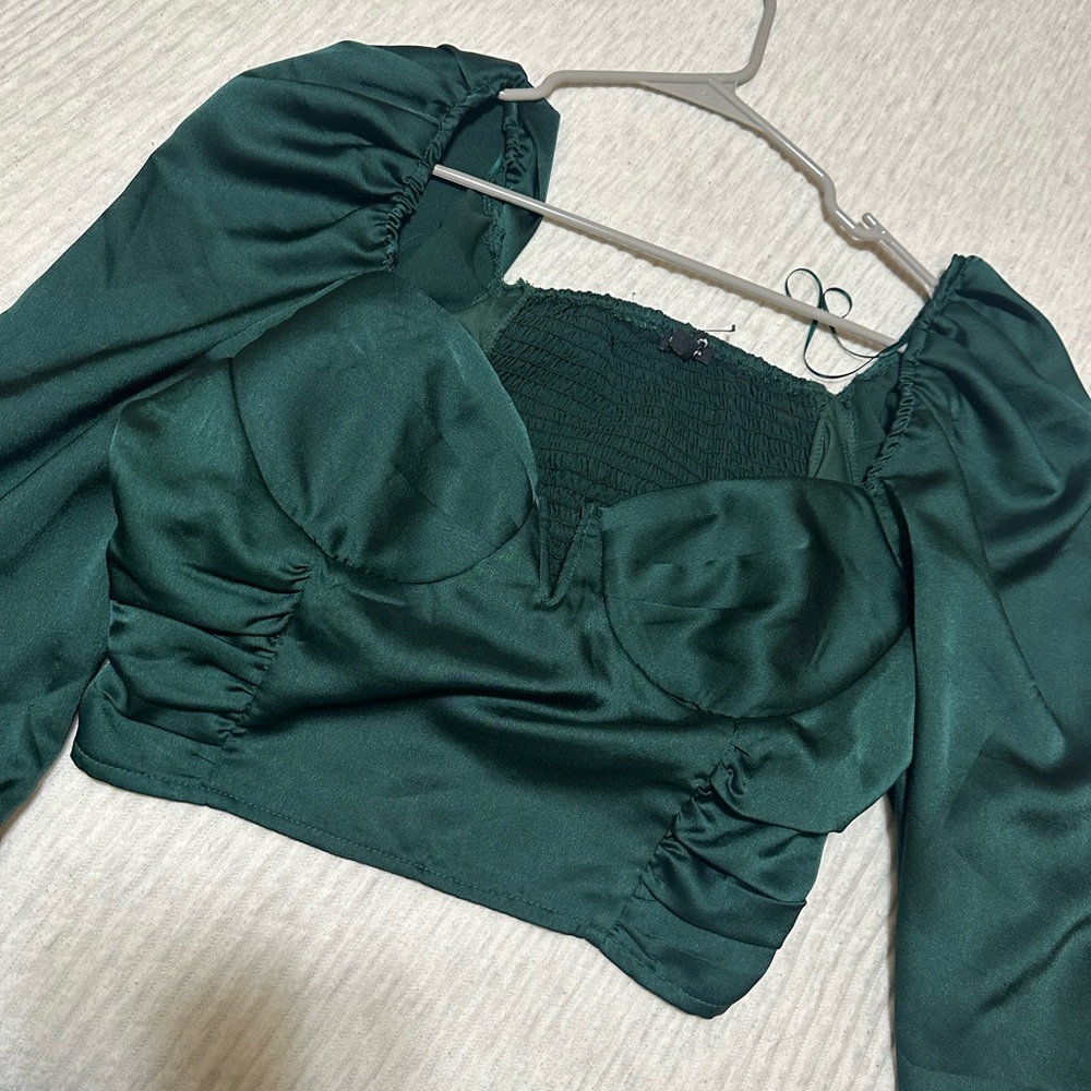 Cropped blouse